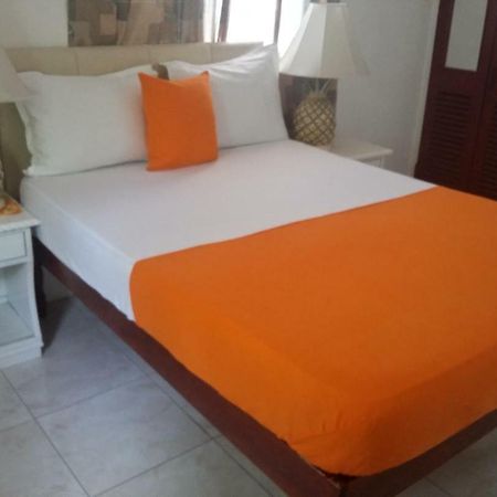 Enchanted Villas Inn Montego Bay Exteriör bild