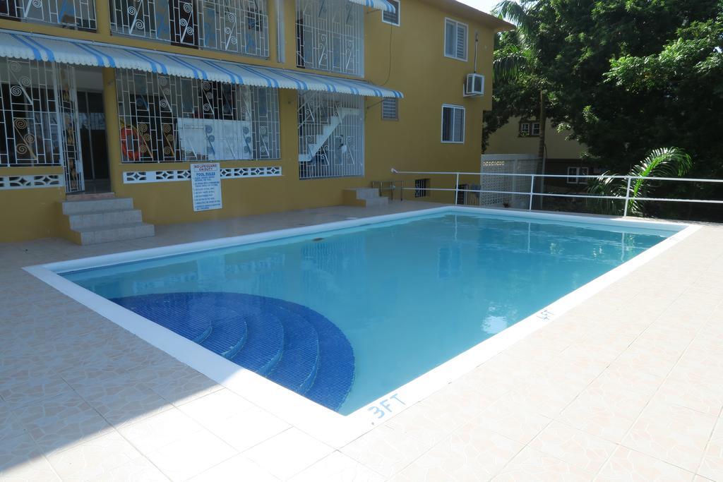 Enchanted Villas Inn Montego Bay Exteriör bild